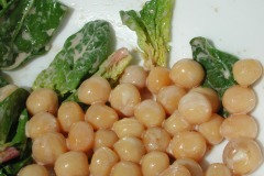 Salat aus Gommer Erbsen mit Spinat